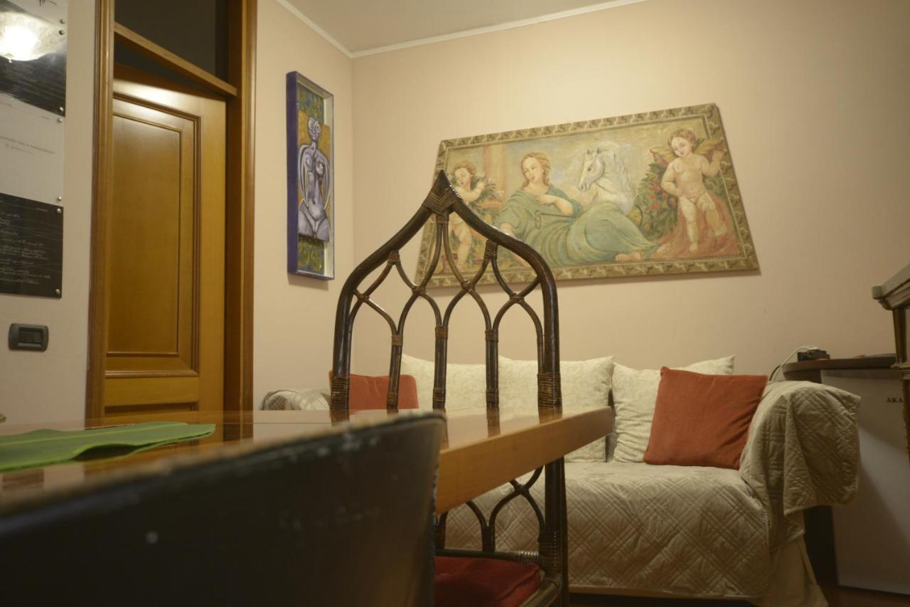 Villa Marisa Pavia Buitenkant foto