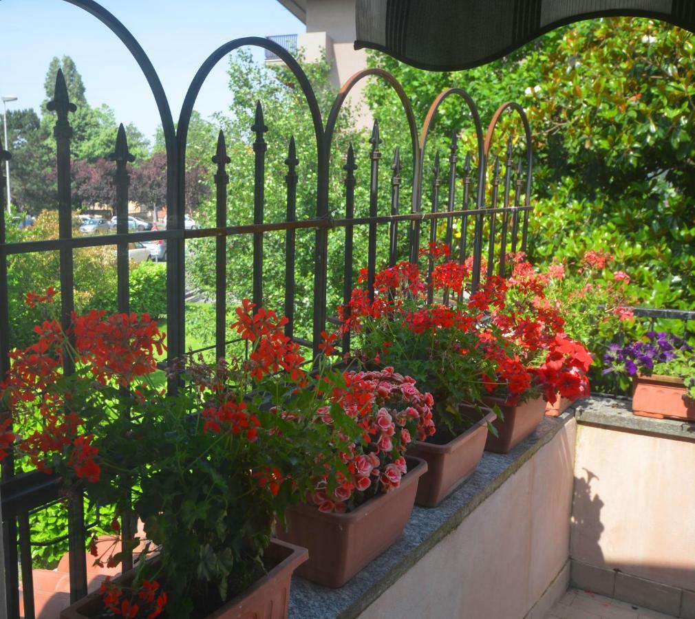 Villa Marisa Pavia Buitenkant foto